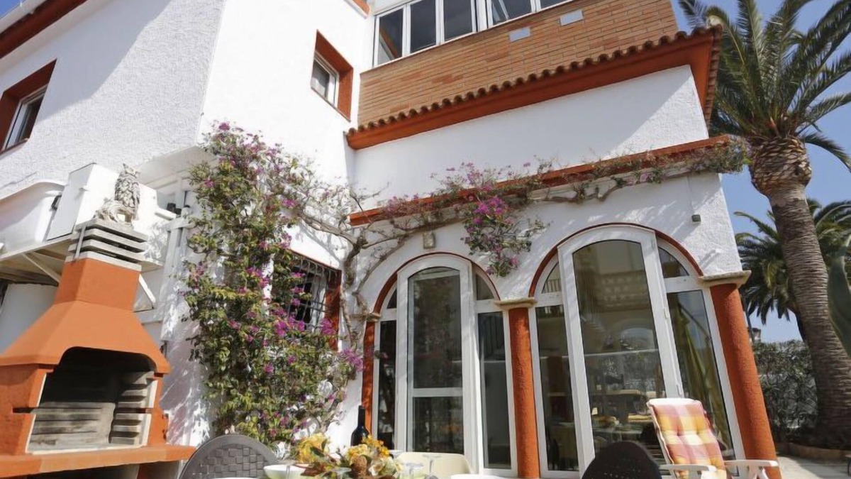 Cambrils House | Torre del Sol by Interhome