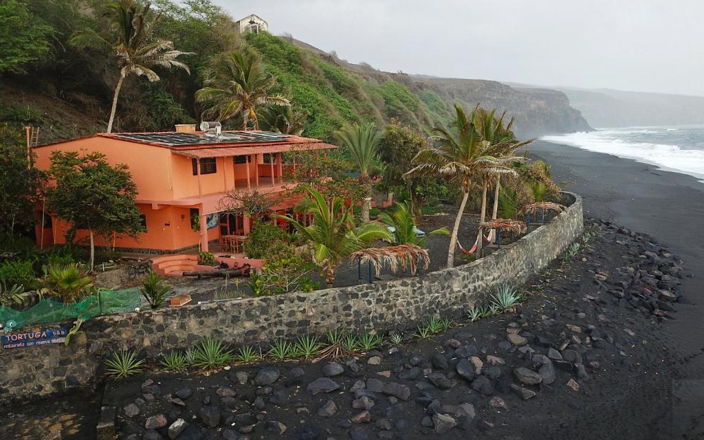 Sao Filipe House | Tortuga B&B
