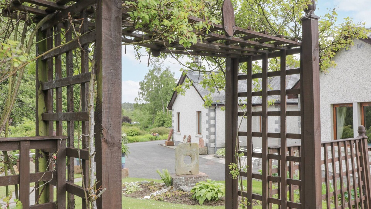Peebles Cottage | Torview House