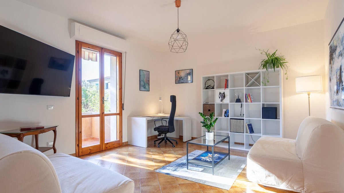 Cascina Apartment | Tosco Romagnola Flat with Parking and Balcony