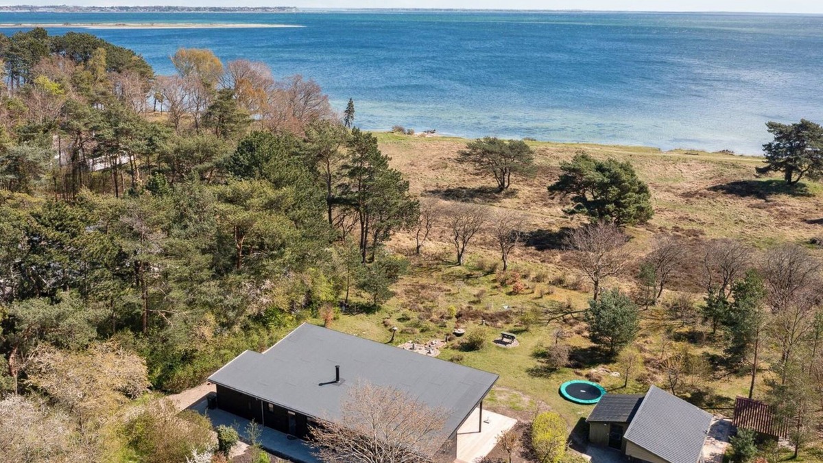 Rrvig House | "Toska" - 100m to the fjord by Interhome