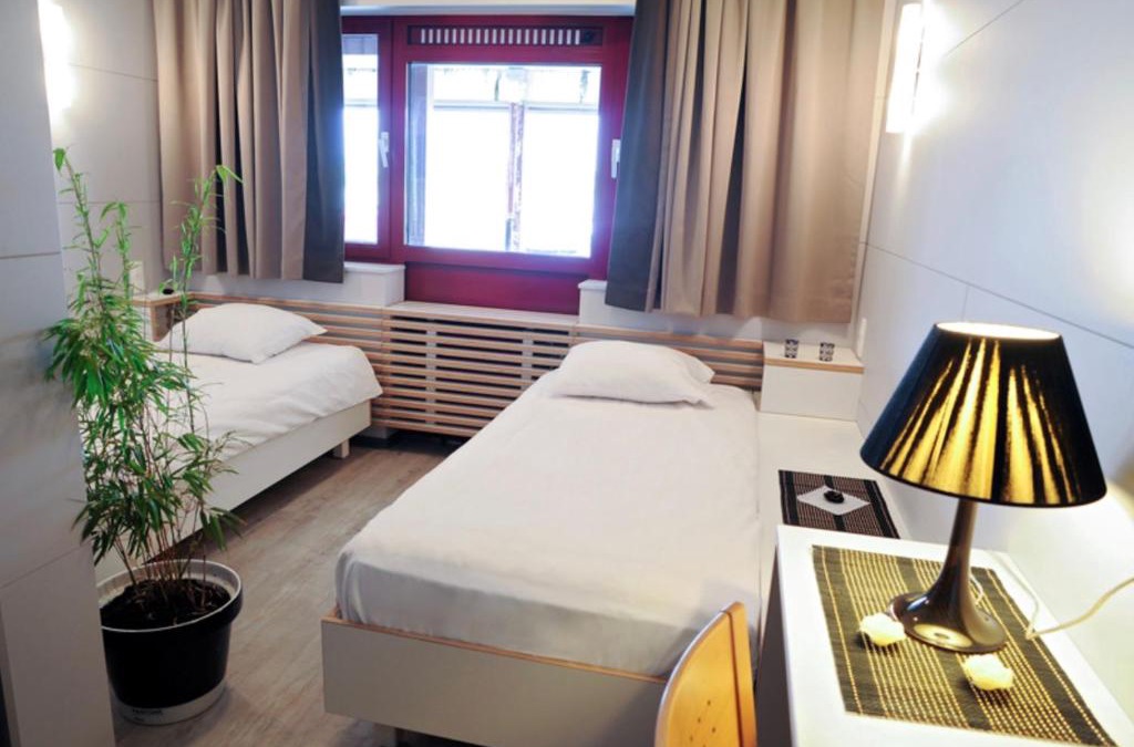 Habay Hotel | Totalenergies Frit Autentic Habay-la-Neuve