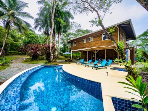 Bocas del Toro Cabin | Toucan Hill Lodge