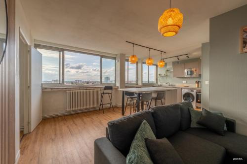Minimes - Barriere de Paris Apartment | Toulouse Appartment 3 bedrooms balcony panoramic view - 10 min Train station & Metro
