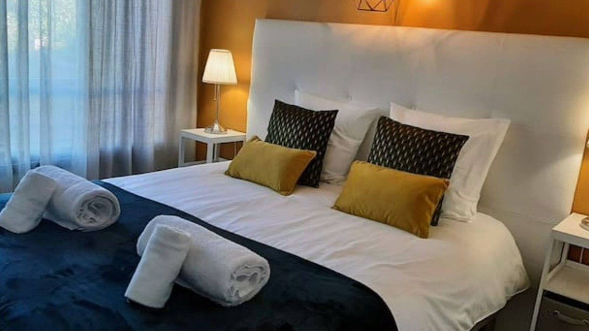Minimes - Barriere de Paris Apartment | Toulouse charming T3 Ponts Jumeaux with terrace