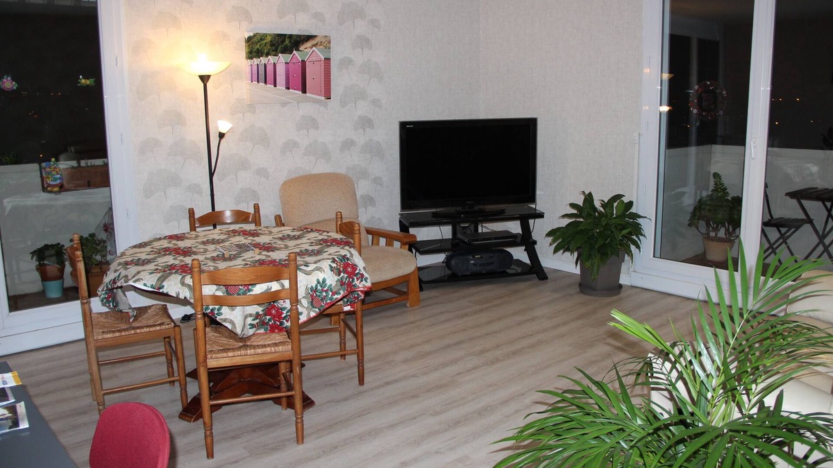 La Terrasse Apartment | TOULOUSE CITE DE L'ESPACE Halle aux machines ACCOMMODATION 2 to 4 PEOPLE