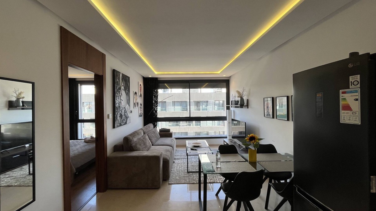 Casablanca Apartment | Tour 33 : Appartement Luxueux en Plein Cœur de Casablanca