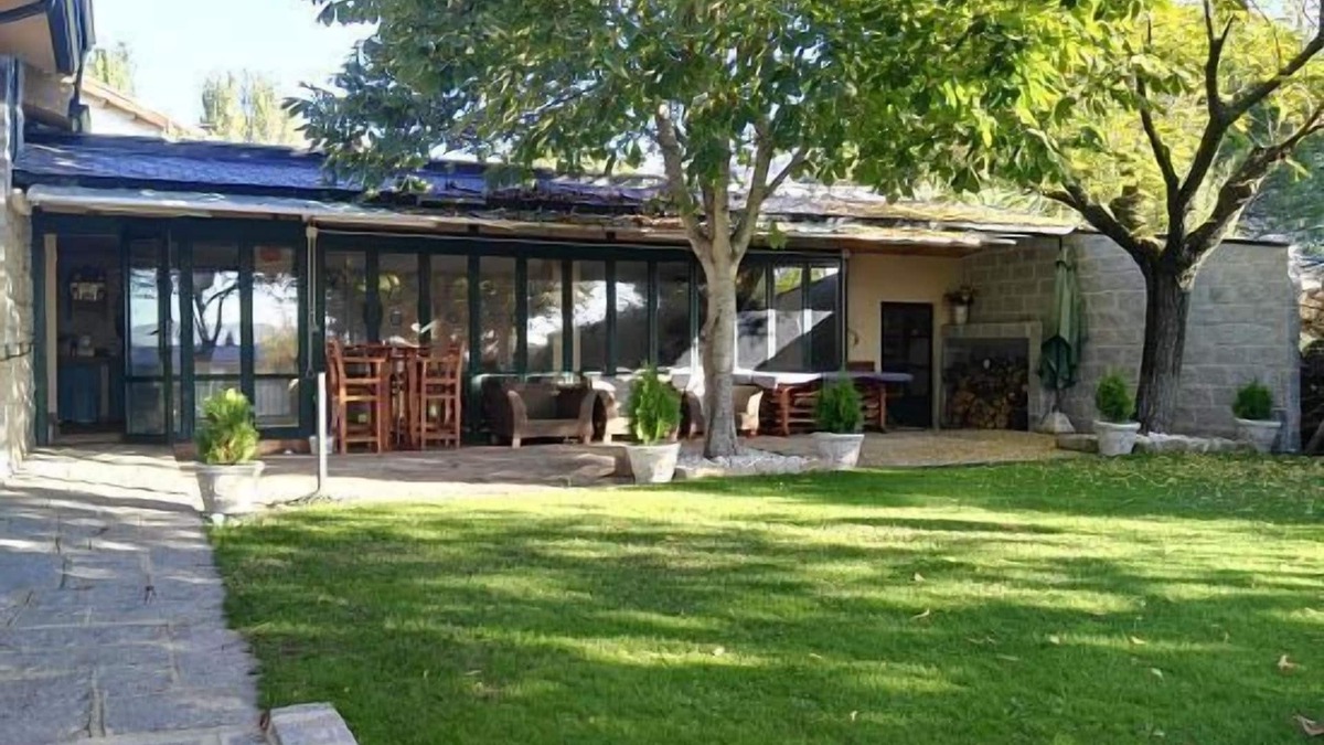 Mataelpino Ski Chalet | TOURIST COMPLEX FOR HOLIDAY USE Casa Ana for 8/14 persons
