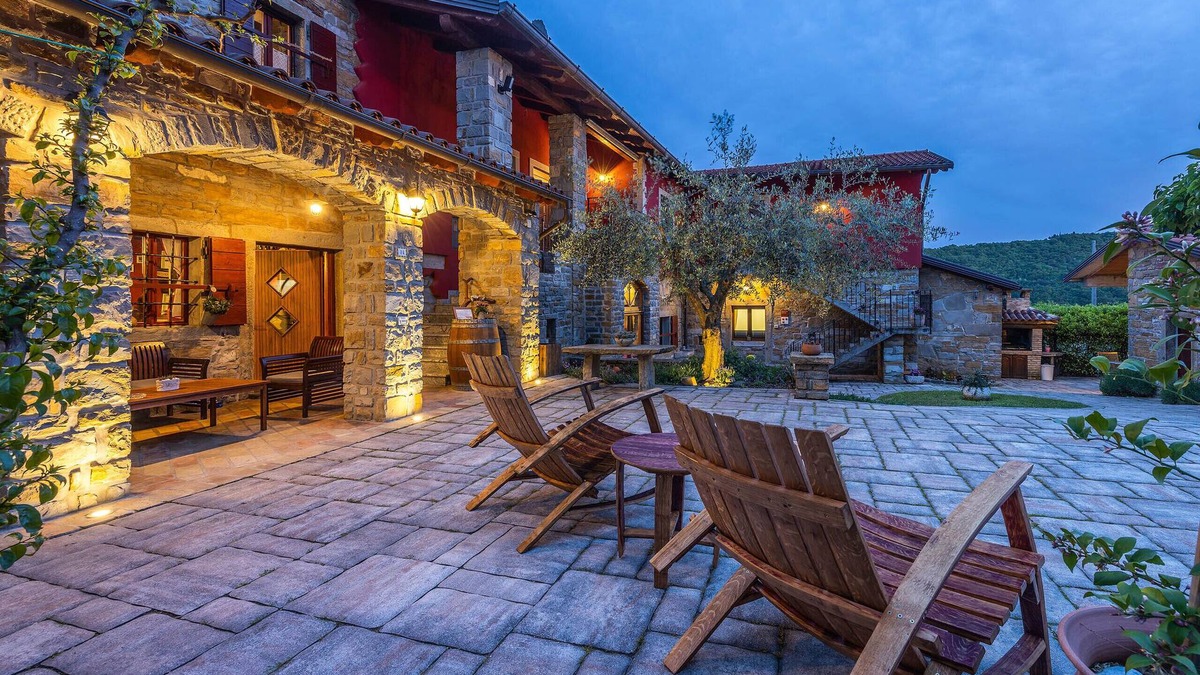 Koper Other | Tourist farm RED FAIRYTALE