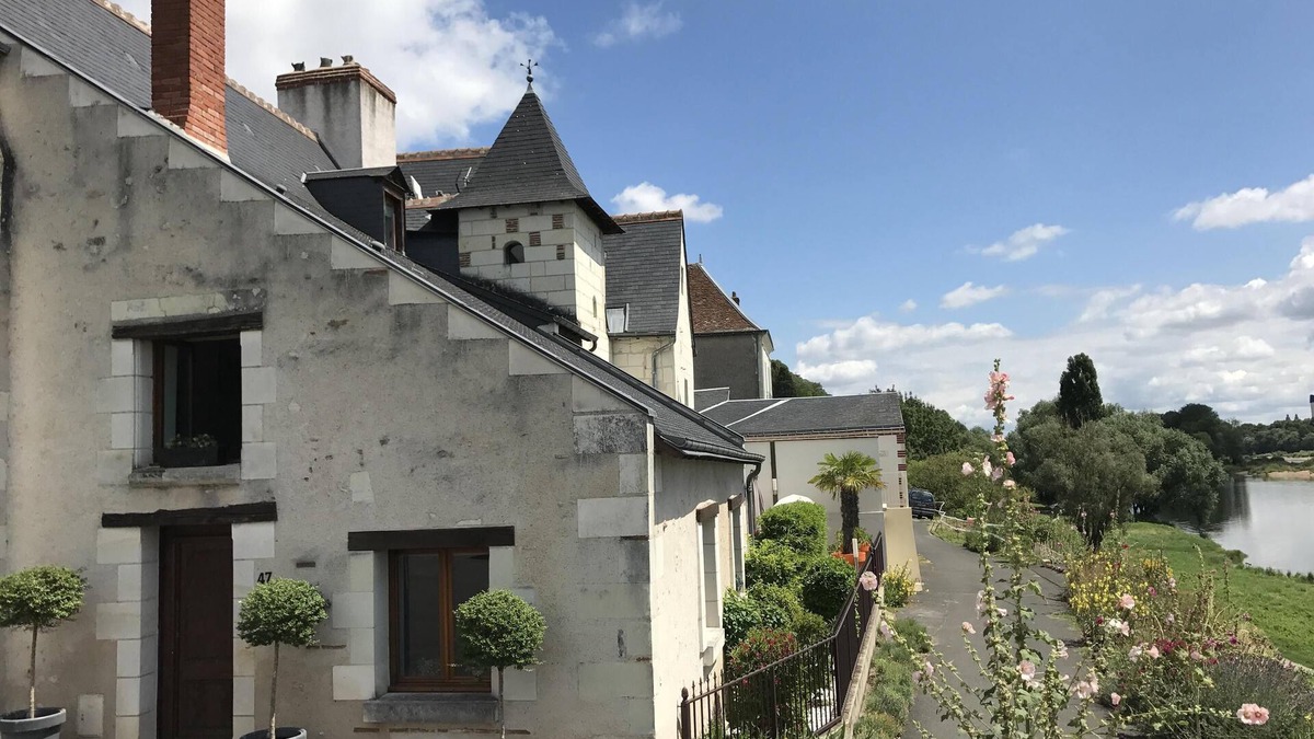 Saint-Cyr-sur-Loire House | TOURS HOUSE of Marinier on the Loire