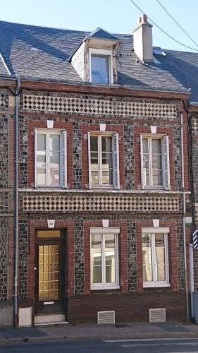Fecamp House | Tout un 2eme étage à 300 mètres de la mer, chez l'habitant !