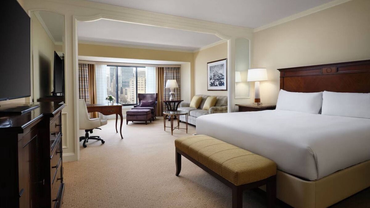 Downtown Salt Lake City Hotel | Tower 1 King, Little America Hotel, Indoor Pool, Near Temple Square