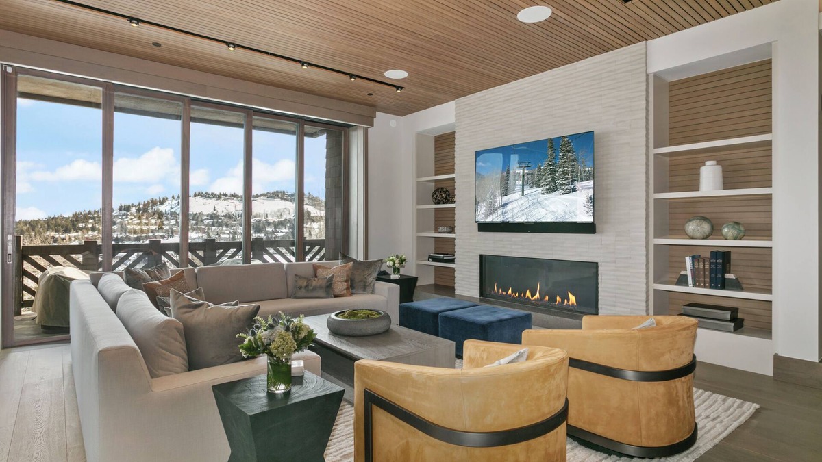 Empire Pass Condo | Tower Club Residences - Three Bedroom Deluxe #6