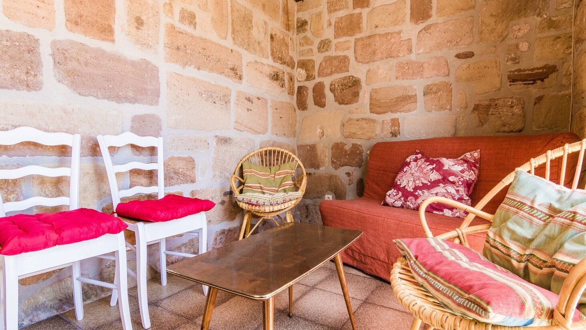 Brignac-la-Plaine House | Tower Home in Brignac with Private Garden