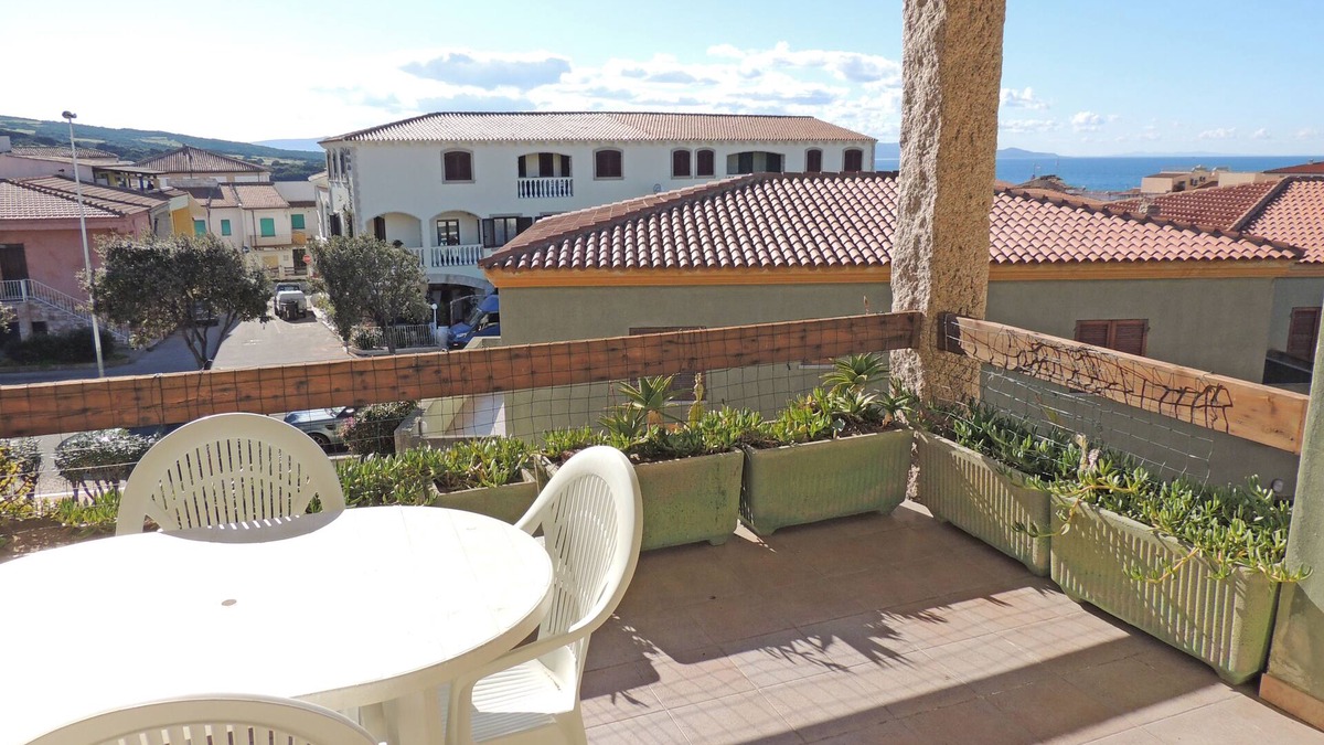 Trinita d'Agultu e Vignola Apartment | Tower's Apartment Red Island
