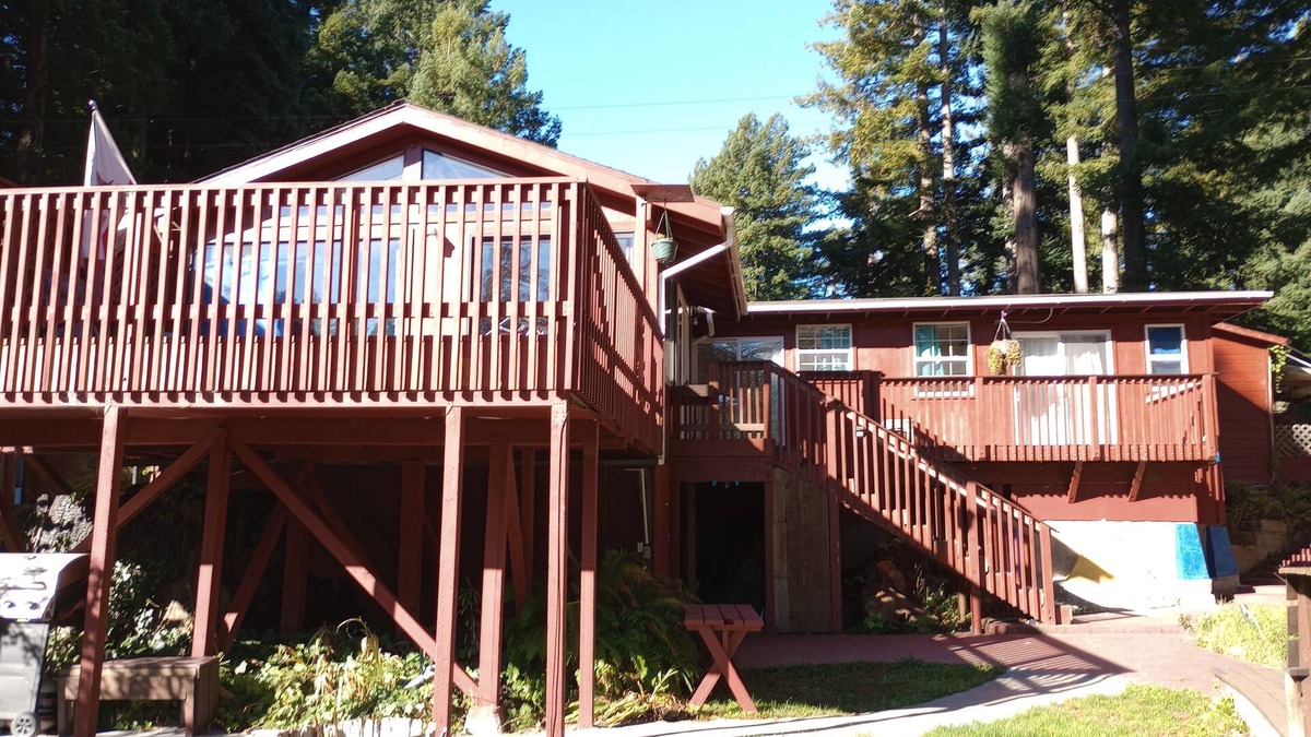 Carlotta House | Towering Redwoods, Private River Access, 3 Bathroom, 3 Bedroom, Up to 20 Guests