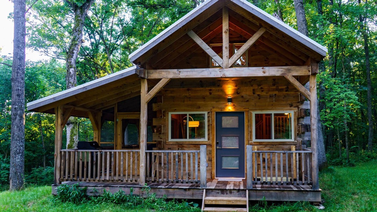 Viroqua Cabin | Towhee cabin at Driftless Creek