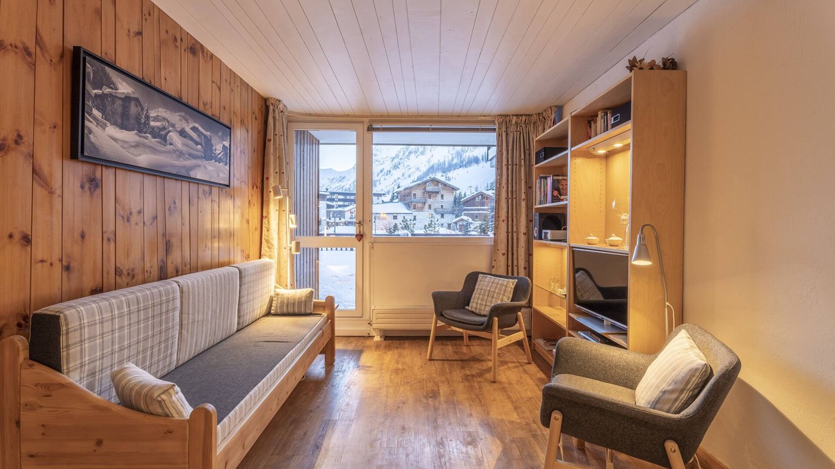 Val-d'Isere Apartment | TOWN CENTRE AMAZING VIEWS QUALITY PROPERTY PRIVATE TERRACE