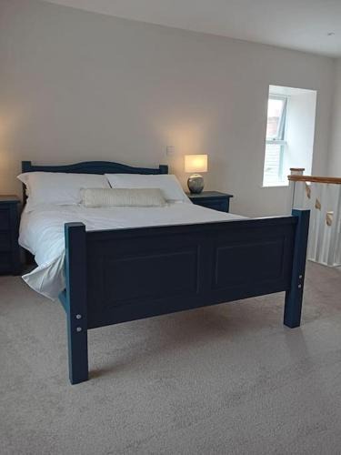 Mountmellick Apartment | Town Centre Luxury Retreat