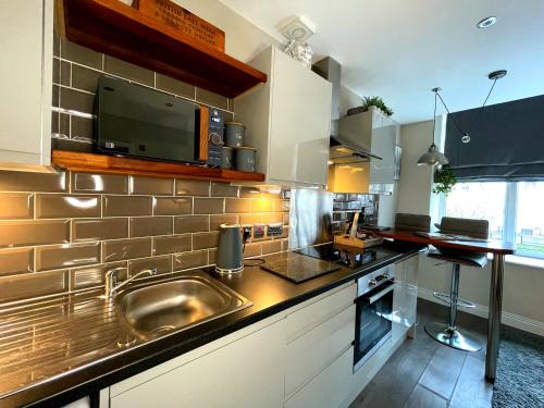 Barnsley Apartment | Town Hall View