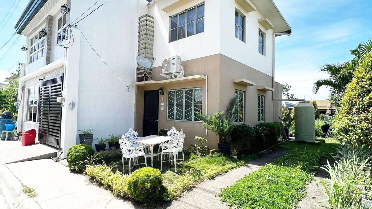 Talomo District House | Town House beside Beach Resort & Tourist Attarctions. your Home away from Home.