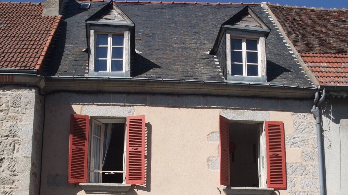 Chenerailles House | Town house Chénérailles center Creuse