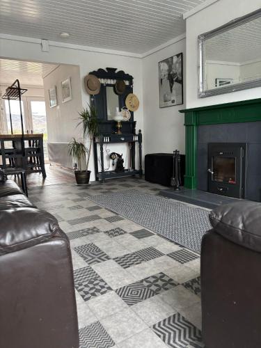 Donegal House | Town House Creeslough