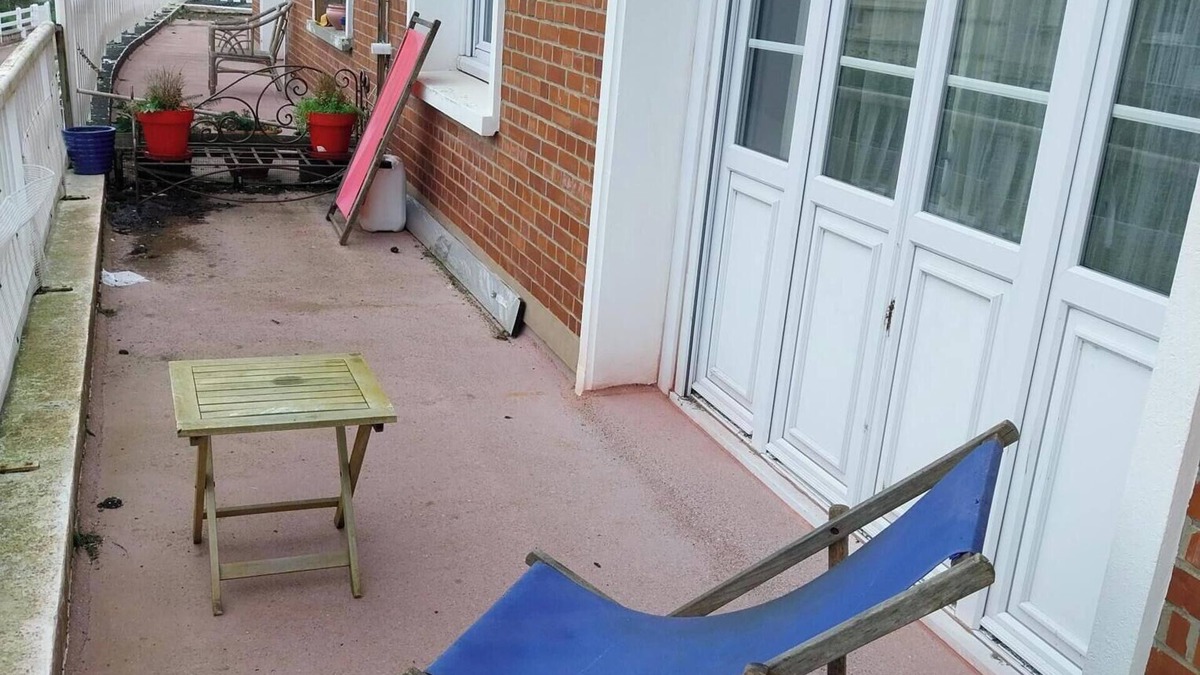 Saint-Valery-en-Caux House | Town house, harbour view with large terrace, heart of town