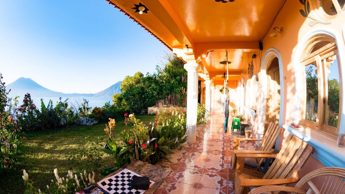 Santa Cruz La Laguna House | Town House Magnific views and awesome garden