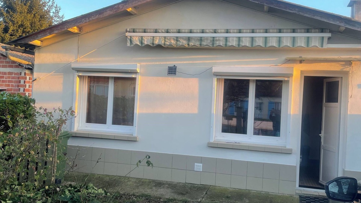 Lavardac House | Town house with garden Pets welcome