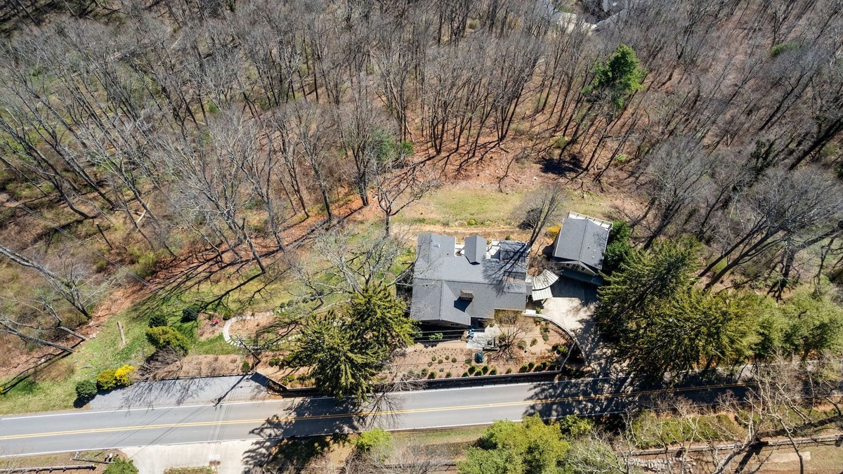 Asheville House | Town Mountain View by Carolina Mornings | Soaking Tub &Mountain Views⛰️
