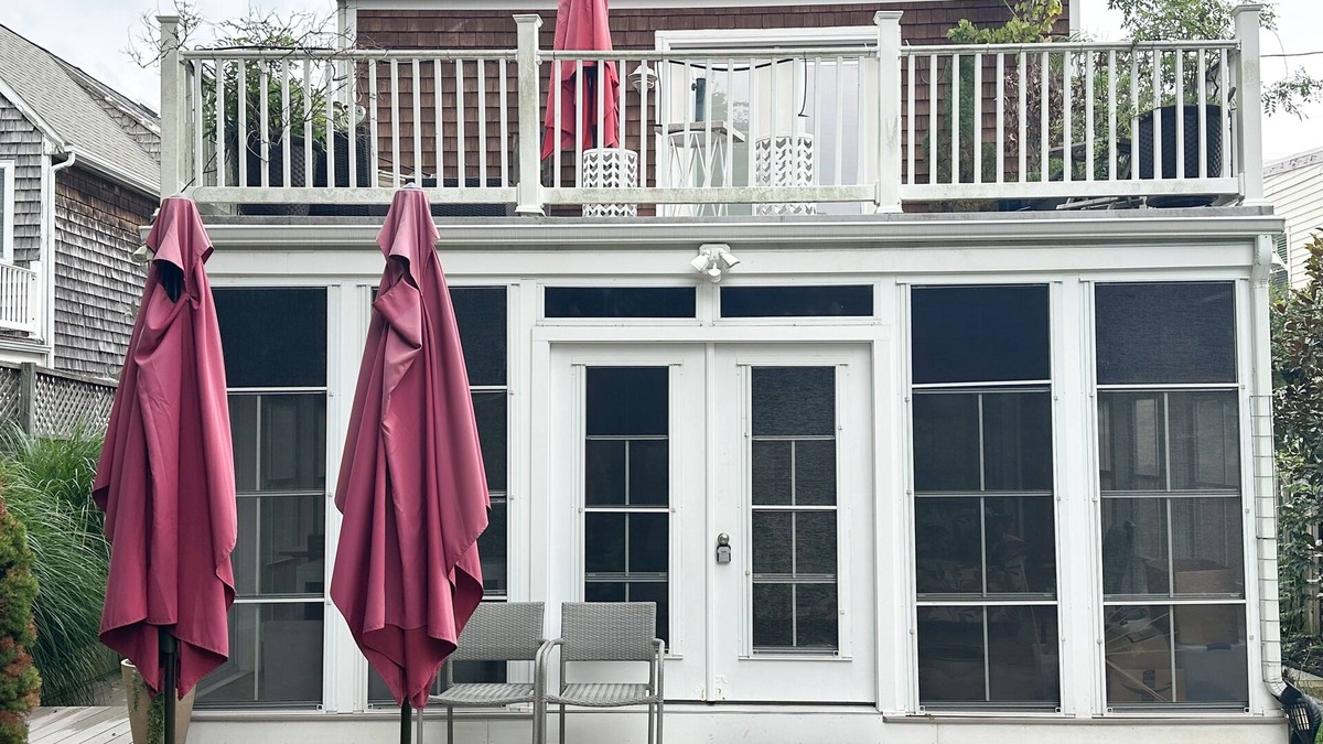 Historic District House | Town of Lewes townhome walking distance to shops & restaurants