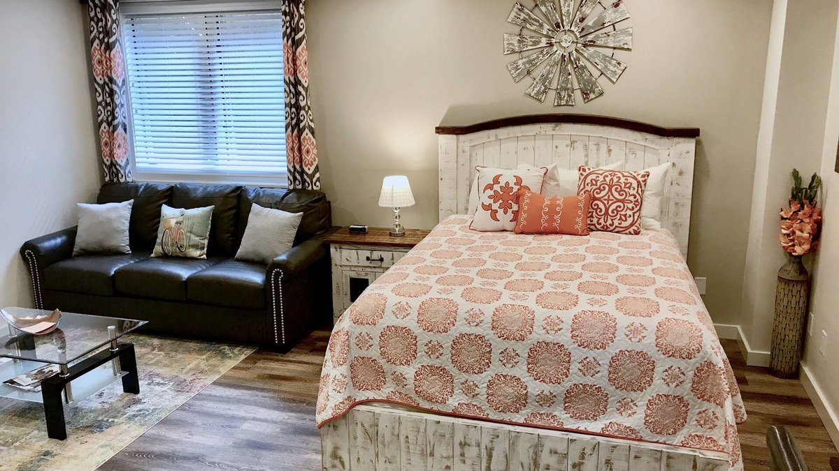Jackson Apartment | Town Square Downtown Jackson #3