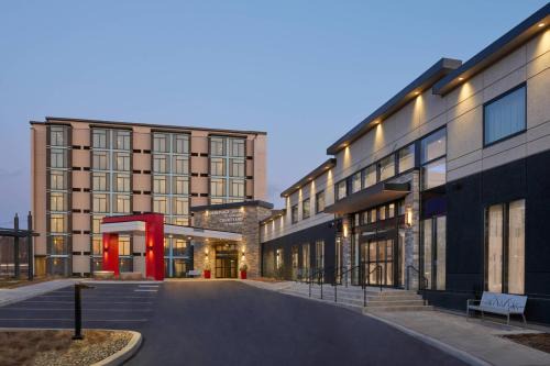 Durham Region Hotel | TownePlace Suites by Marriott Oshawa
