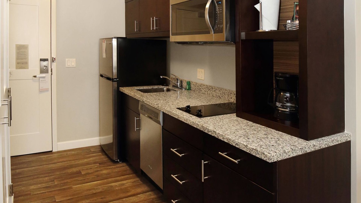Mercer Hotel | TownePlace Suites Grove City Mercer/Outlets