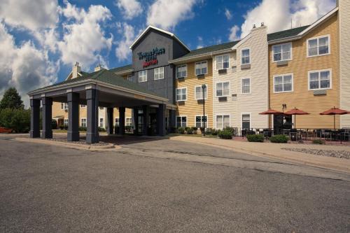 Rochester Hotel | TownePlace Suites Rochester