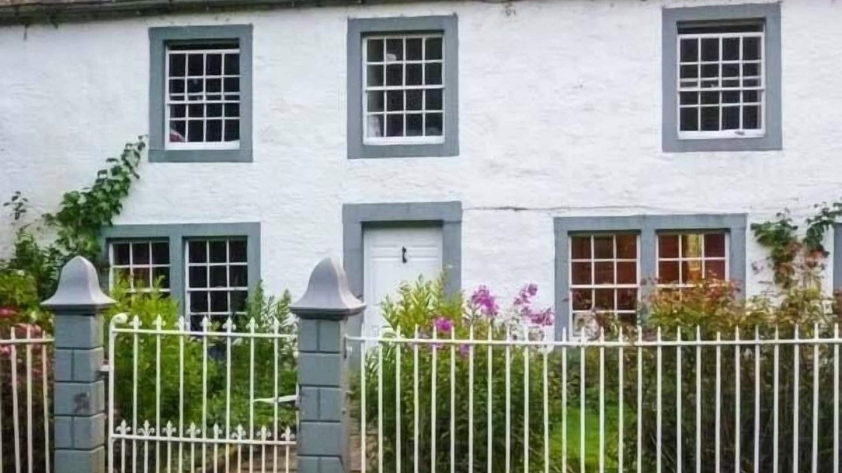 Martindale Cottage | TOWNHEAD FARMHOUSE, pet friendly, with open fire in Pooley Bridge