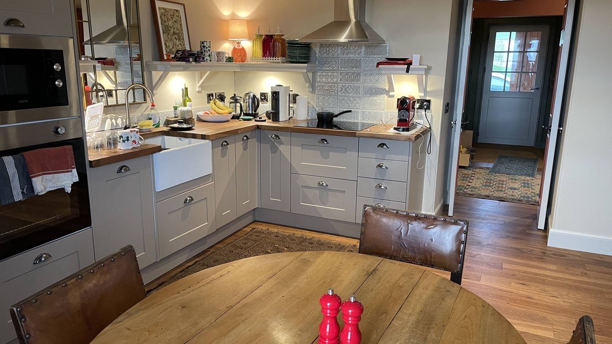 Peebles Cottage | Townhead Farmhouse - sleeps 4 guests in 2 bedrooms