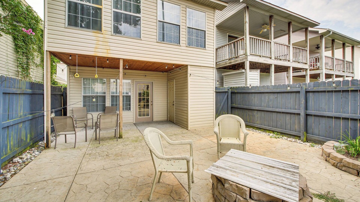 Hot Springs House | Townhome Near Lake Hamilton & Race Track!