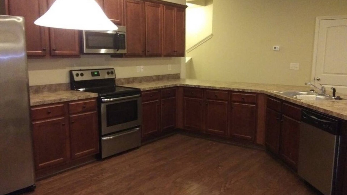 McDonough House | Townhome nestled in Henry County