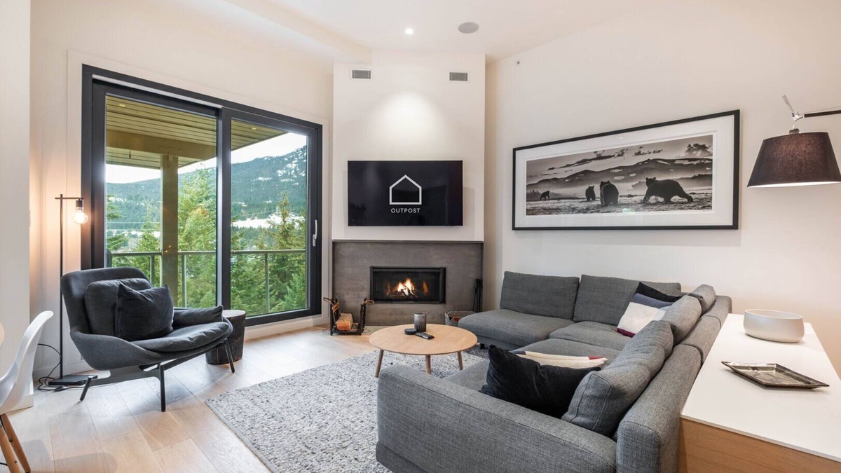Blueberry Hill Condo | Townhome | Pets | BBQ | Free park | SmartTV | Wifi