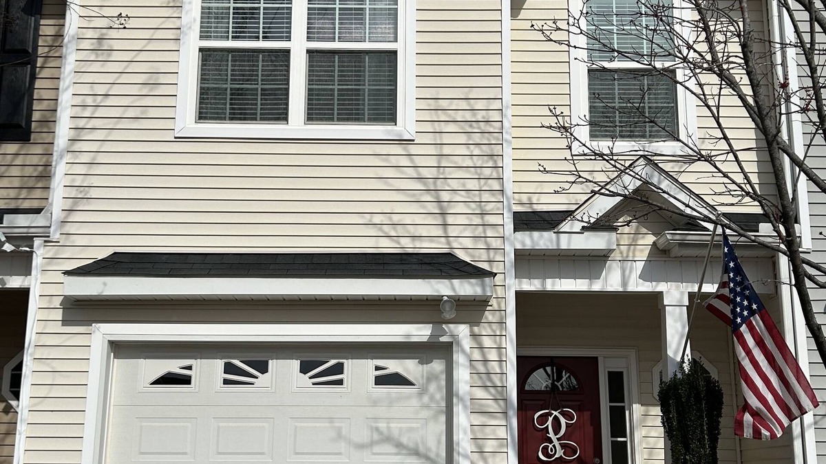 Simpsonville House | Townhome with WiFi and AC in Simpsonville.