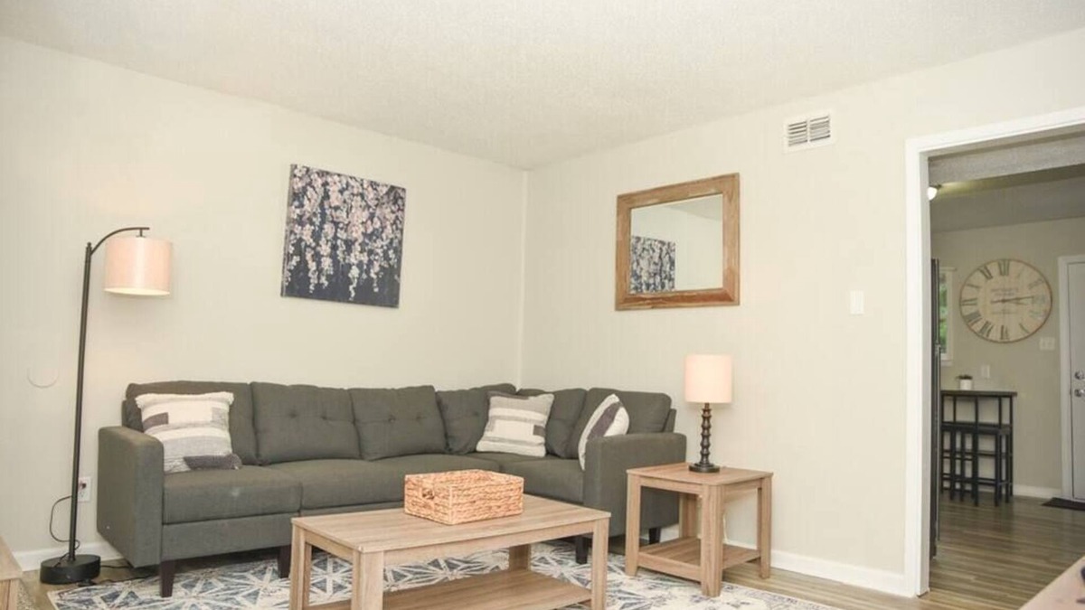 Grand Bay Apartment | Townhomes Near the Bay - #7