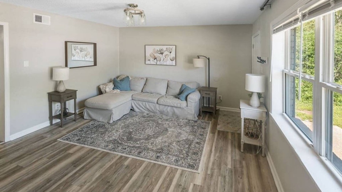 Grand Bay Apartment | Townhomes Near the Bay - #8