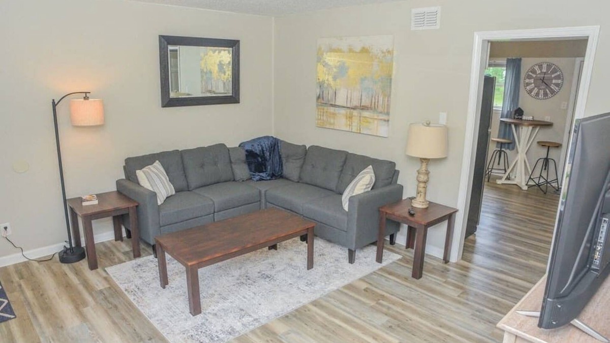 Grand Bay Apartment | Townhomes Near the Bay - #2