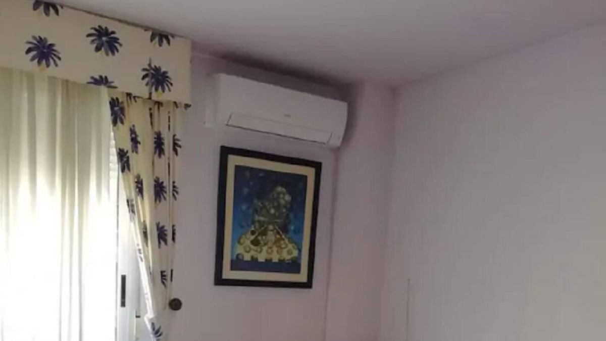 Canet de Berenguer Villa | Townhouse. Air conditioned. 100 mt from the sea