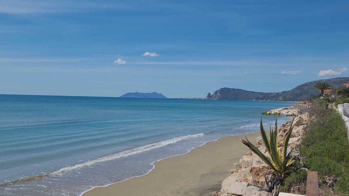 Fondi Villa | Townhouse in a seaside residence