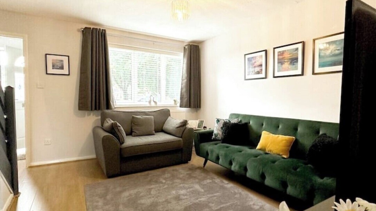 Barrow-on-Trent House | Townhouse in Derby