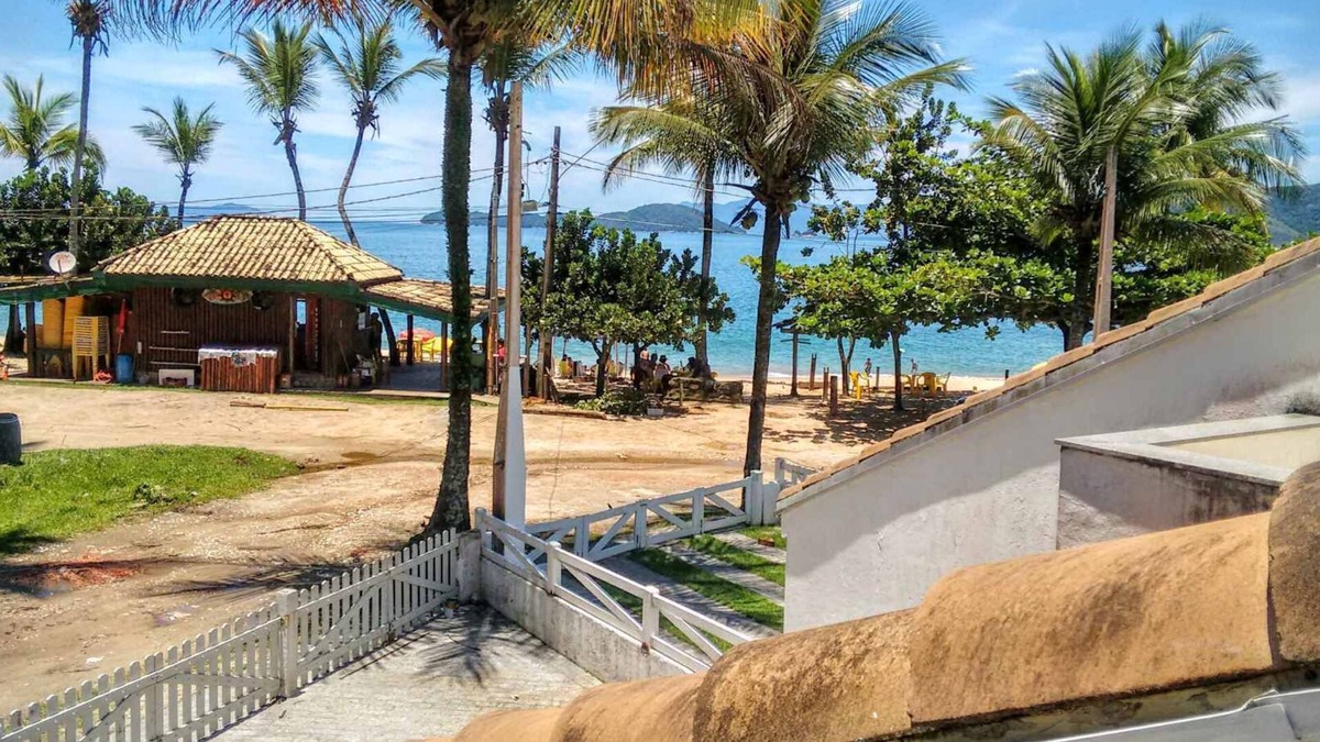 Lazaro House | Townhouse in front of the sea in Lázaro - Sununga Beach. Ubatuba