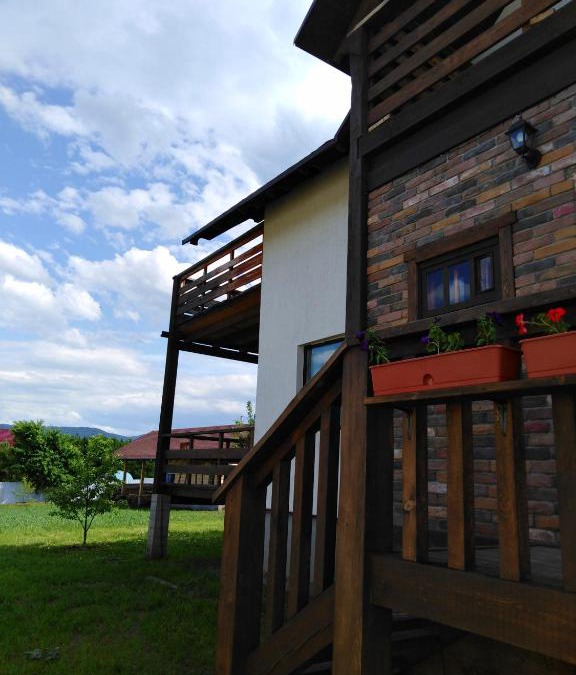 Belokurikha House | Townhouse Klenovy (Guest House)